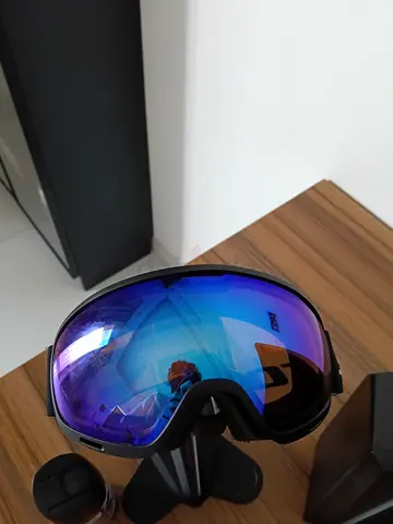ski gloggles