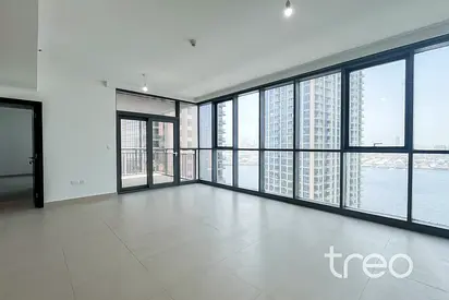 Waterfront | High Floor | Large Layout