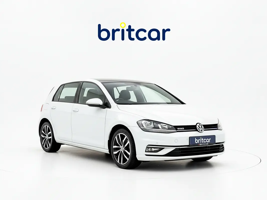 Volkswagen Golf 2019 — photo 1 of 15