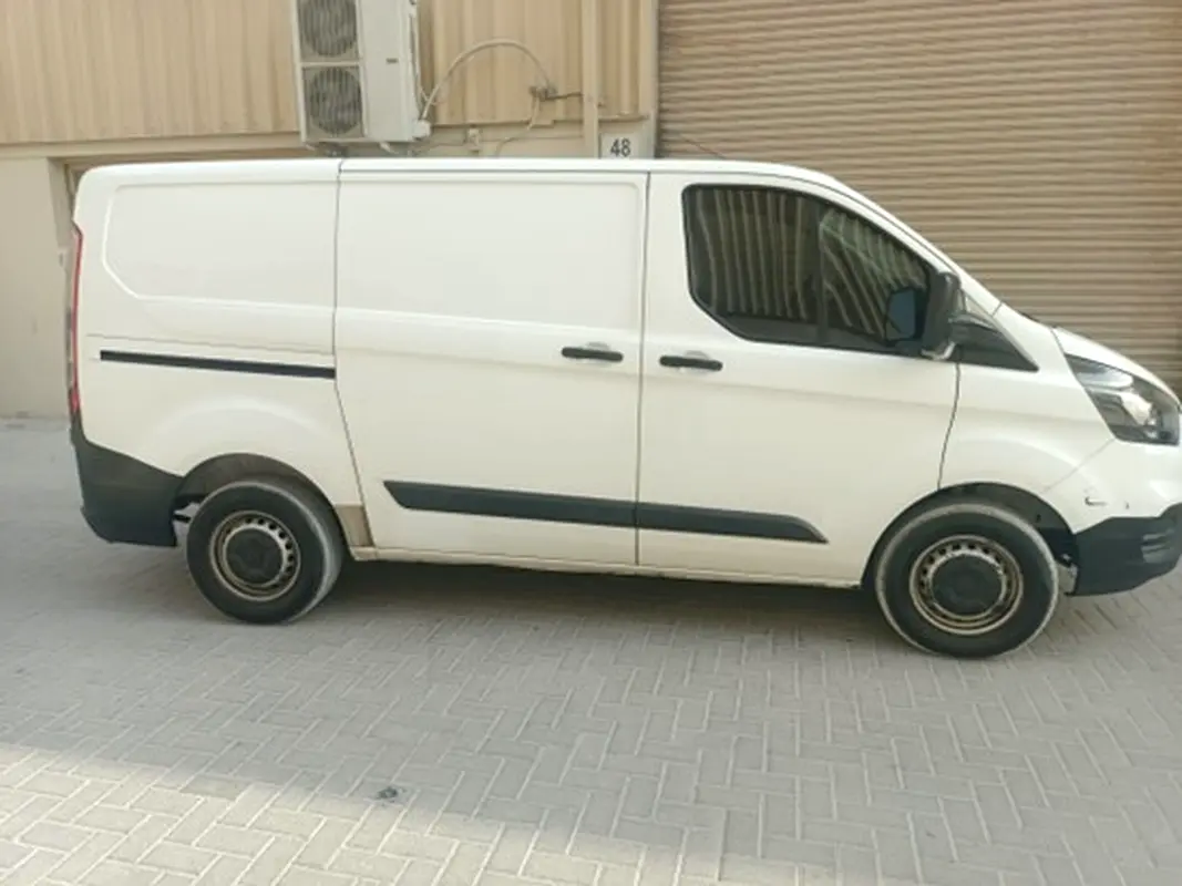 Ford Transit 2020 — photo 1 of 6