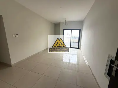 رحابة السكن العائلي – شقة غرفتين وصالة للإيجار السنوي في الجرف 3 2 حمام، بلكونة، وتكييف مركزي مع صيانة مجانية شاملة في أرقى مواقع الجرف