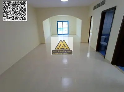 شقة غرفة وصالة ماستر للإيجار في الرميلة 1 عجمان بمساحة كبيرة جدًا وتكييف مركزي وبلكونة قريبة من كورنيش عجمان بموقع مميز