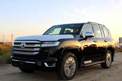 LHD - TOYOTA LANDCRUISER 300 3.3L V6 DIESEL TWIN TURBO VXR - EXPORT ONLY TO CONGO