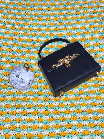 charles  keith bag