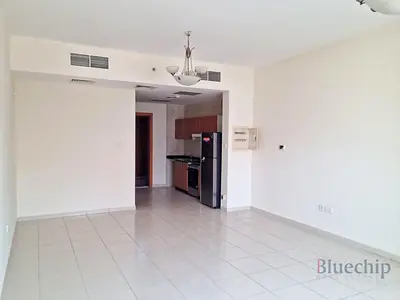 Unfurnished | Spacious Layout | Large Size
