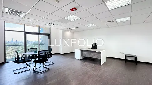 Furnished unit| Great views| Open space