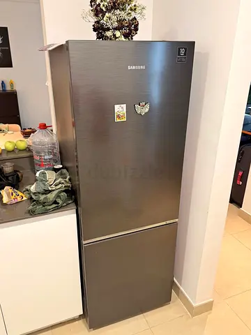 Samsung Fridge (bottom freezer)