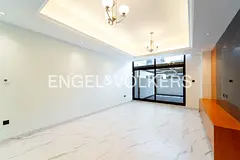 Upgraded | Pool &amp; Park Views | Good Quality