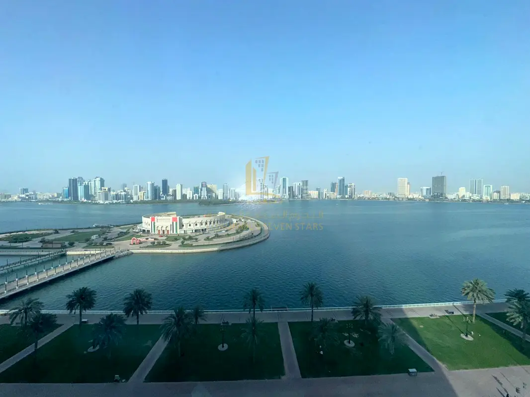 🌊✨ للبيع شقة فاخرة بإطلالة بحرية كاملة في برج الدانة