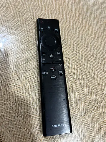 Samsung Smart TV Remote – Solar Charging  Voice Control