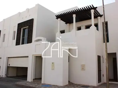 High-End Lifestyle|Single Row 4BR+M|Prime Location