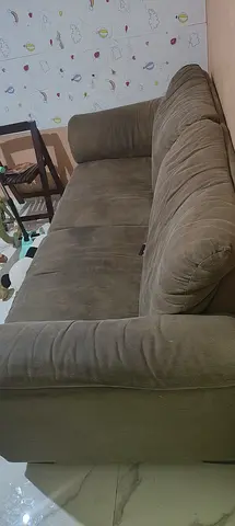 Sofa for free need cleaning