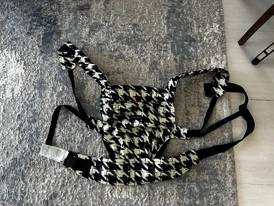 Momcozy baby carrier