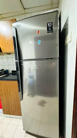 Nikai Top Freezer Fridge 2-Door - very  Good Condition. Urgent sale