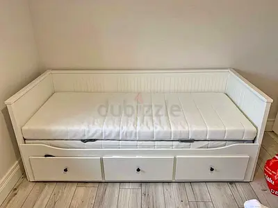 Ikea White Hemnes Daybed with Ikea Mattress