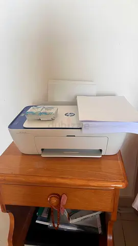 HP DeskJet printer (comes with two new cartidges)