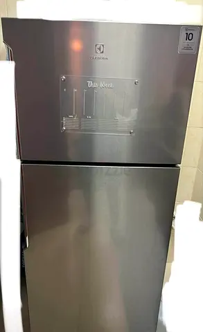 Electrolux Refrigerator 426L, almost new