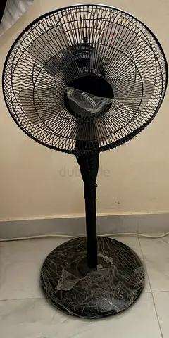 Electric Standing Pedestal Fan - Excellent Condition