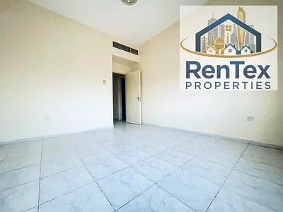 One bhk close hall central ac and gass only 28k In qasimia nad area
