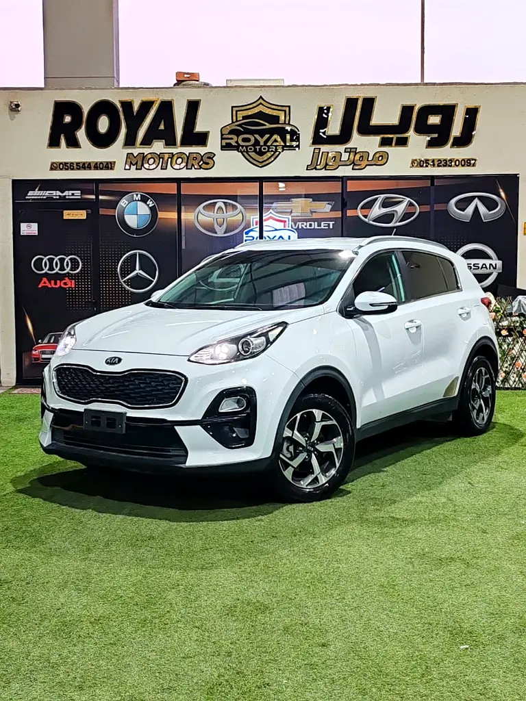 Kia Sportage 2021 — photo 1 of 19