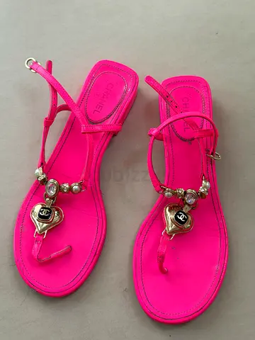 Hot Pink Chanel Thong Sandals with Jewel Heart Charm - Size 38.5