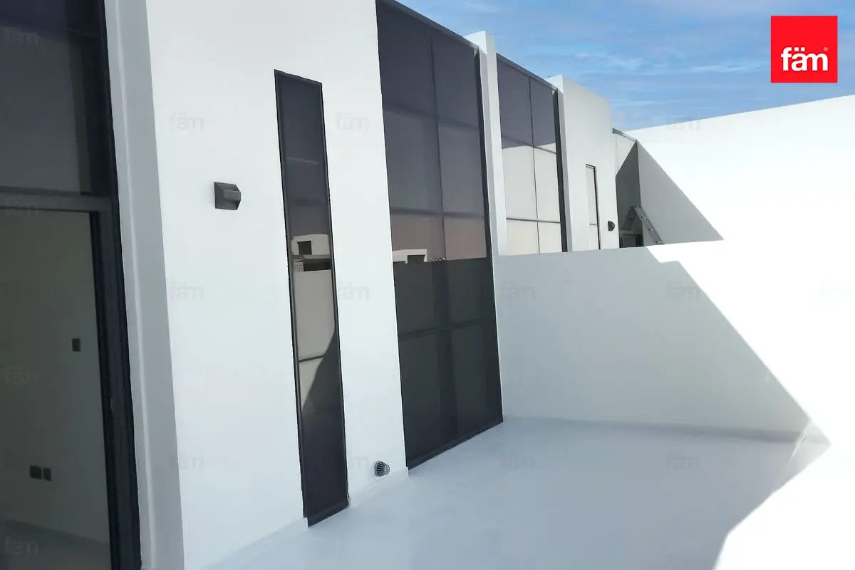 Middle Unit | Amaziona | 3BHK | Investment Deal