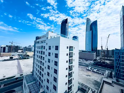 Maid 2 Balconies | Near WTC Metro | Book Now