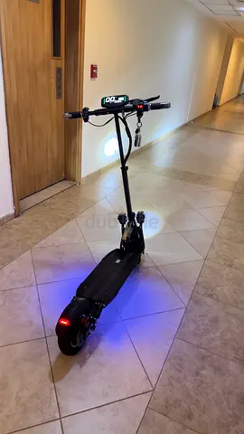 Dual-motor Electric Scooter with Display — Good Condition
