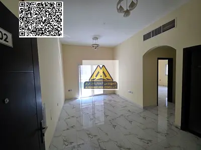 An apartment in a prime and easily accessible location, suitable for practical living with proximity to services and ease of transportation. A good op