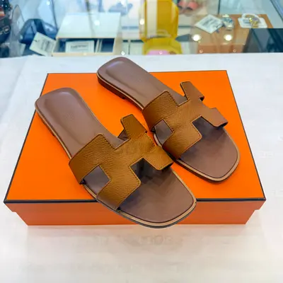 Hermes Authentic Gold/Brown Leather Oran Slide Sandals - 39.5 (Pre-owned)