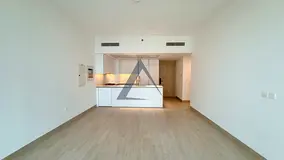 Kitchen Appliances - Bright Unit - Ready to Move