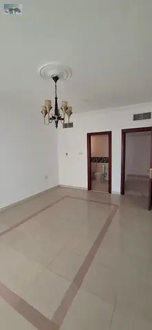 A distinguished apartment near the Corniche, close to all services and with easy access from Dubai