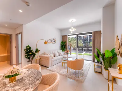 Boulevard View | Ultra-Cozy Apartment | Rented