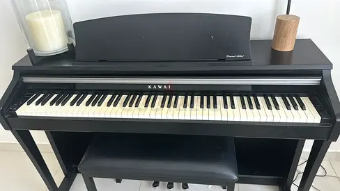 Kawai Digital Piano with Bench - Good Working Condition