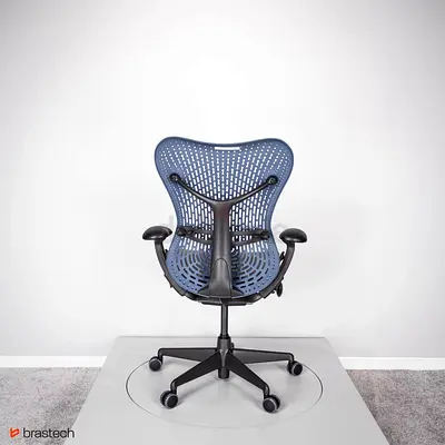 Herman Miller Mirra 2 Office Chair Excellent Condition