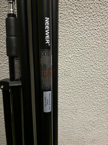 Neewer 3M Light Stand (ST-300) – Adjustable Photography Stand