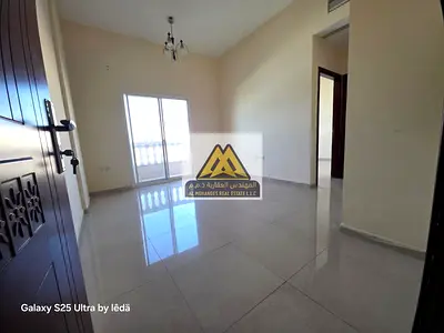 شقة غرفة وصالة بمساحة كبيرة للإيجار السنوي – بلكونة بإطلالة مفتوحة _ مع شاور بوكس _ قريبه من الطرق الرئيسية والمخارج الحيوية