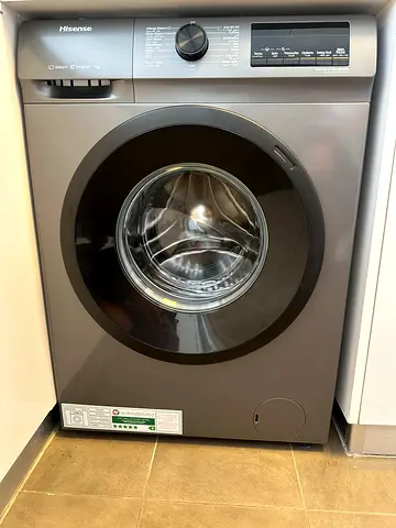 Hisense Front Load Washing Machine - Good Condition