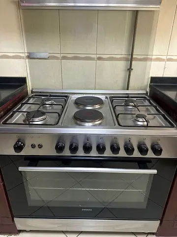 Siemens 90cm Cooker – Gas + Electric