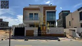 Turnkey villa, all fees included, on the main street, ready to move in, in the most prestigious area