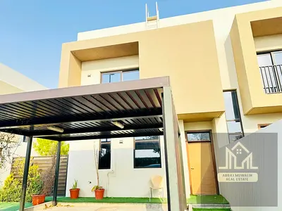 Very spacious well maintained townhouse in Nasma
