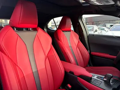 صورة 8 لـ 2024 Lexus UX-SERIES