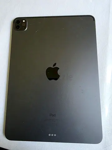 I pad pro 11inch 3 generation with pen