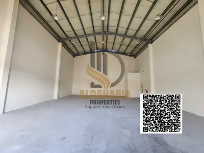 مستودع بمساحة 2000 قدم مربع في منطقة عجمان الصناعية بالجرف، بقدرة 20 كيلوواط، بسعر 110 ألف درهم إماراتي، جاهز للسكن، موقع متميز