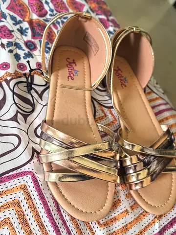 Sandle