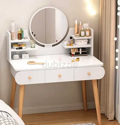Dressing mirror
