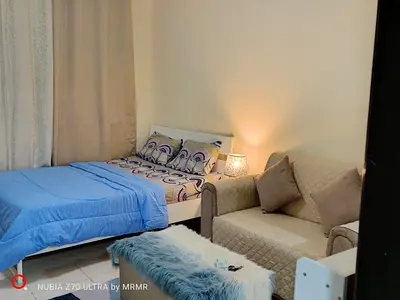 استوديو بإطلالة مفتوحة