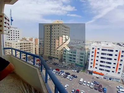 للإيجار غرفتين وصالة – أبو شغارة 🏠  ✨ شقة واسعة بمساحة ممتازة وتشطيب نظيف 🌤️ بلكونة + 2 حمام 🛠️ الصيانة مجانية على المالك 📍 موقع مميز وقريب من جمي