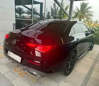 Cla 250 black GCC 2021 under warranty