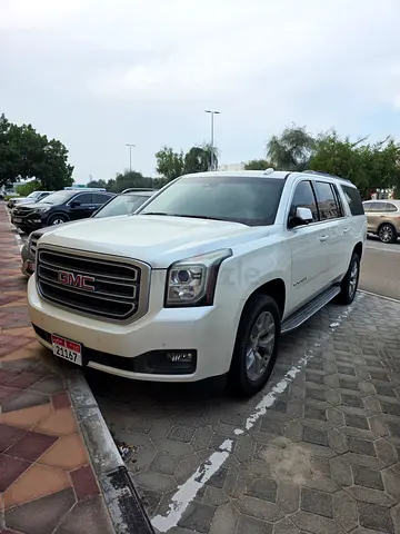 2015 GMC YUKON XL SLT ( TOP OPTION )